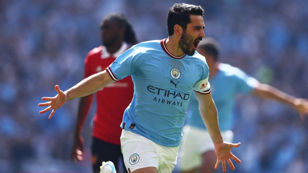 Tiền vệ Man City Ilkay Gundogan gia nhập Barcelona