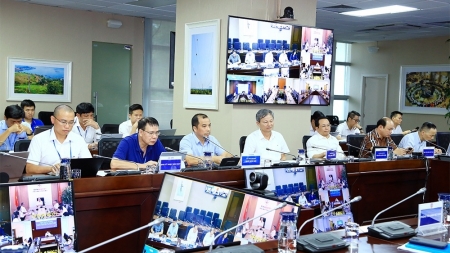 EVN và Tổng công ty Đông Bắc làm việc về đảm bảo than cho sản xuất điện trong tháng cao điểm mùa khô 2023