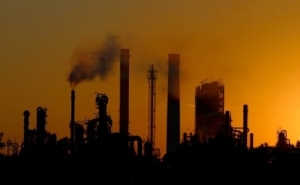 Nhà máy lọc dầu hàng đầu châu Á bán khối lượng bất thường dầu thô Oman