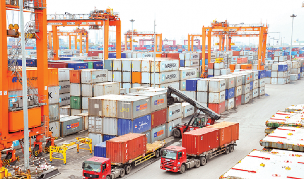 Tin tức kinh tế ngày 13/6: Thu ngân sách từ xuất nhập khẩu đạt 38,3% dự toán