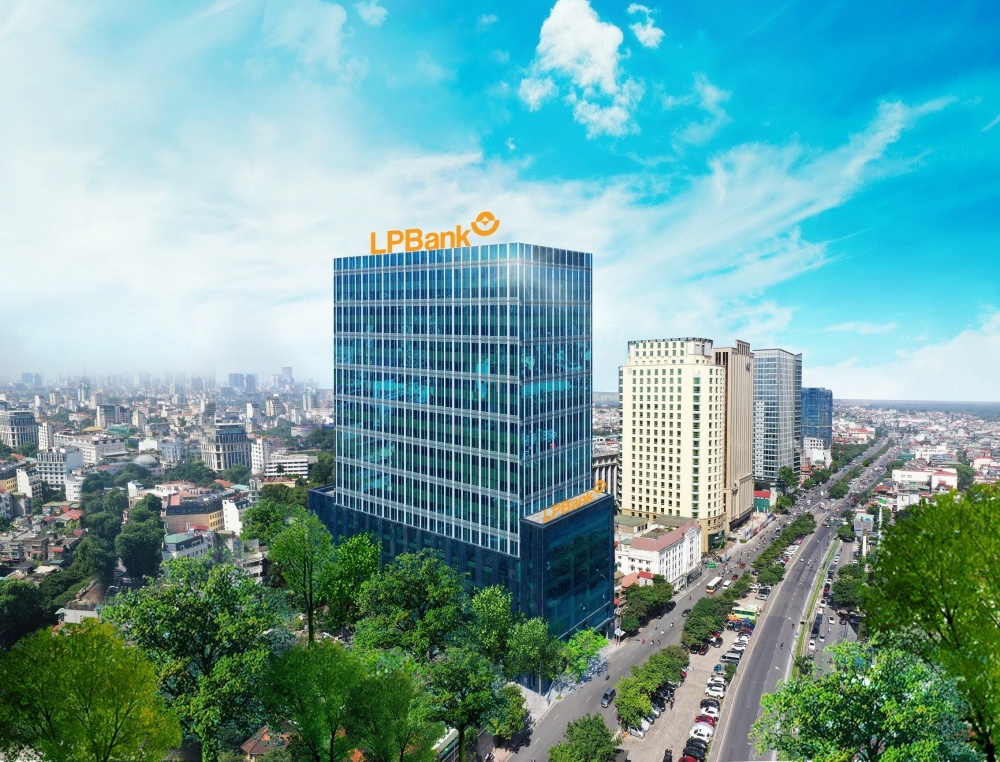 LPBank chào bán gần 3.300 tỷ đồng trái phiếu ra công chúng