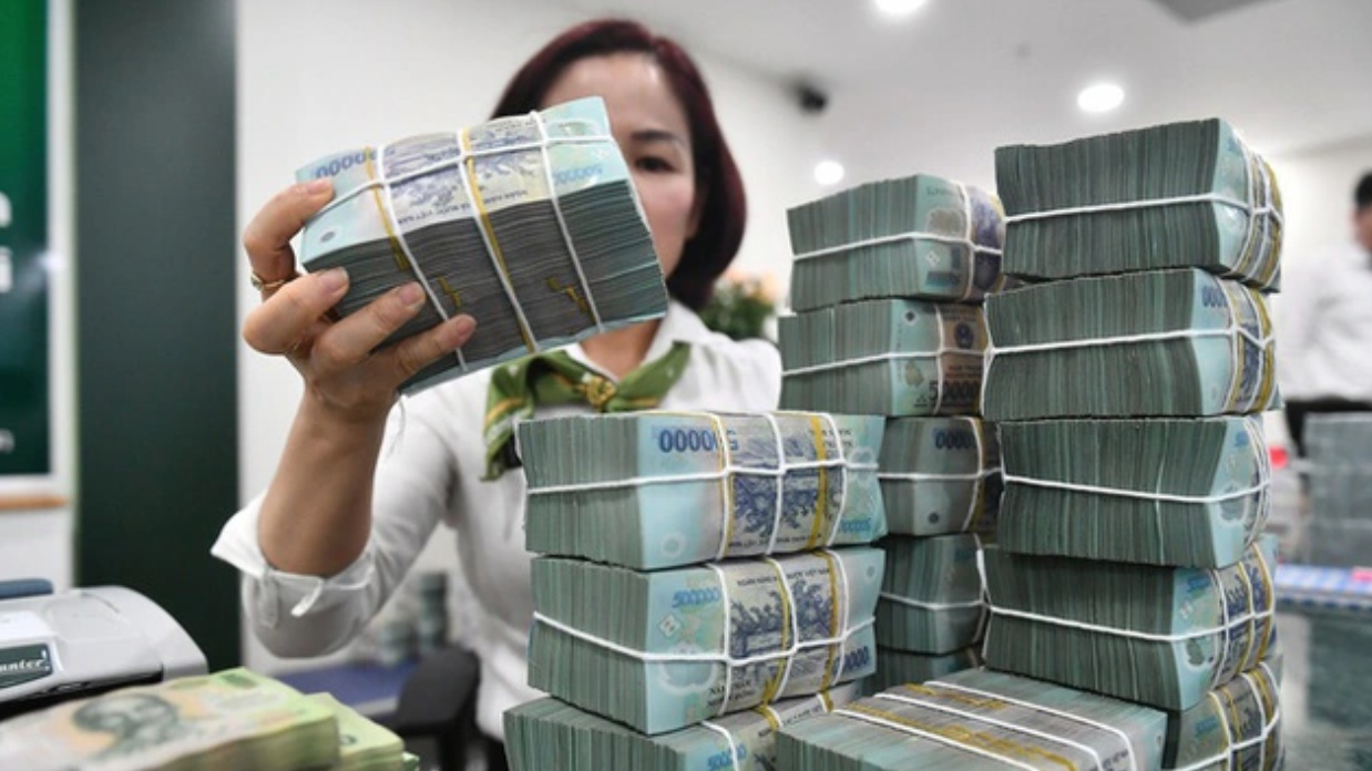 Hoá giải nan đề hạ lãi suất cho nền kinh tế phục hồi