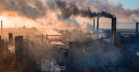 Saudi Aramco mua lượng lớn tín dụng carbon và những ý kiến trái chiều