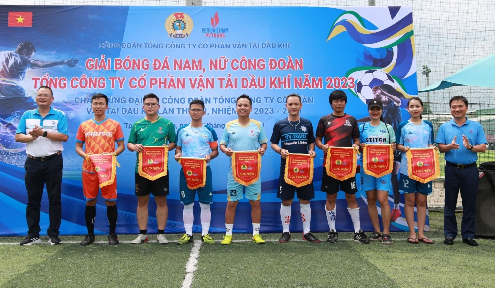 Các đội tham dự Giải