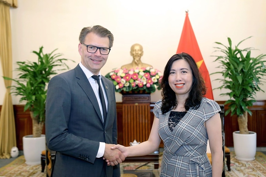 Thứ trưởng Bộ Ngoại giao Lê Thị Thu Hằng tiếp Đoàn Nghị sỹ Nghị viện châu Âu