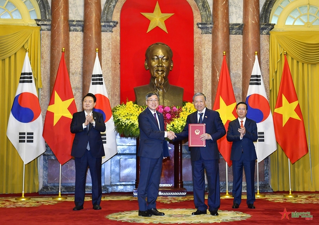 Chủ tịch nước Võ Văn Thưởng hội đàm với Tổng thống Hàn Quốc Yoon Suk Yeol