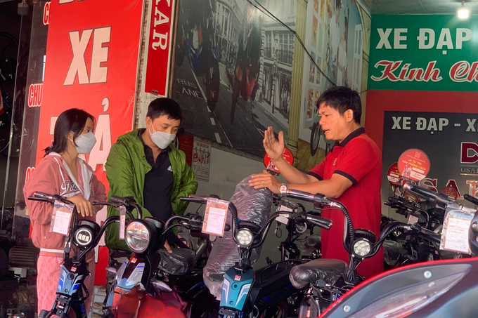 Gã sửa xe đạp 20 năm cứu người gặp nạn trên con đường tử thần - 2