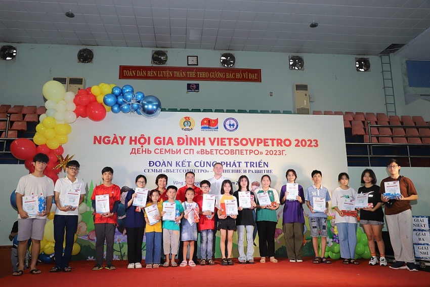Ngày hội Gia đình Vietsovpetro 2023 - Đoàn kết cùng phát triển Ngày hội Gia đình Vietsovpetro 2023 - Đoàn kết cùng phát triển