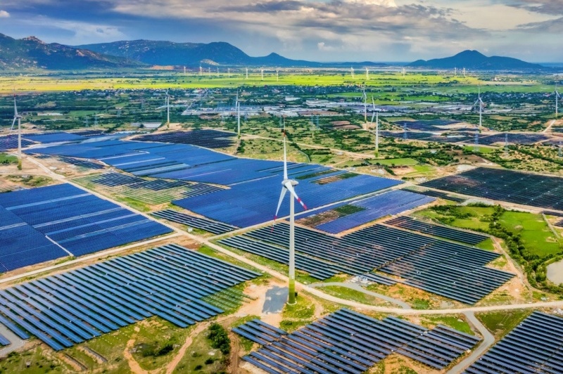 Đạt giá phê duyệt, hàng loạt nhà máy năng lượng tái tạo đưa điện thương mại lên lưới