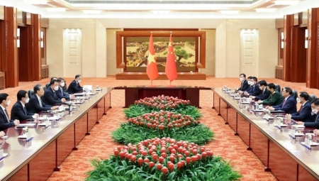 Thủ tướng Phạm Minh Chính hội kiến Ủy viên trưởng Nhân đại toàn quốc Trung Quốc