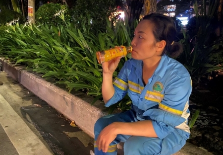 Nhân viên vệ sinh môi trường và những trải lòng khi làm nghề