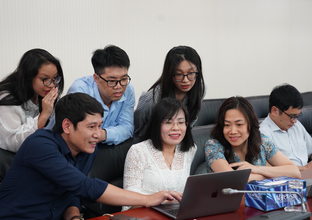 Chi bộ Nghiệp vụ tổ chức Hội thảo chuyên đề “Ai cũng dùng AI”