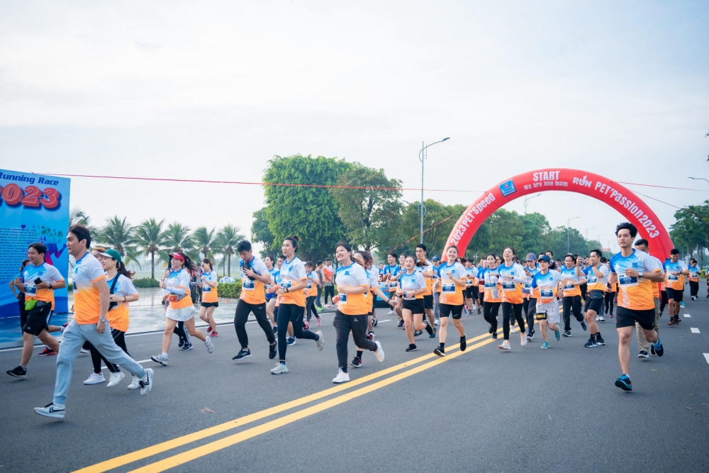 Sôi nổi giải chạy PET’SPEED 2023
