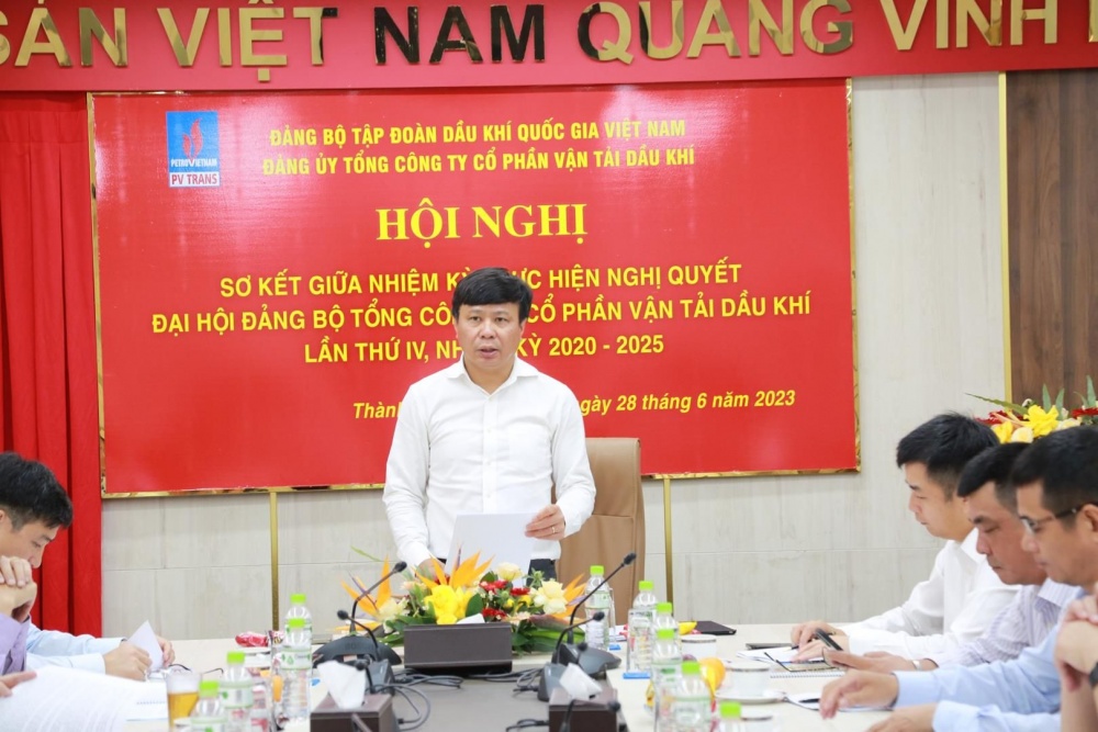 Đồng chí Phạm Việt Anh - Ủy viên BCH Đảng bộ Tập đoàn, Bí thư Đảng ủy, Chủ tịch HĐQT PVTrans. Ảnh: Huy Thanh