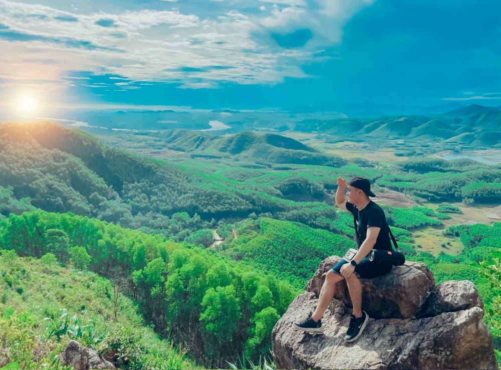 Đỉnh Hòn Vượn