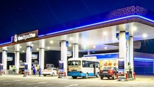 Lý do khiến Kazakhstan vội vàng quay sang nhập khẩu xăng của Nga