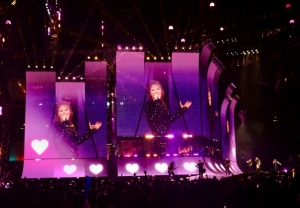Buổi hòa nhạc của Taylor Swift tại Úc tạo ra làn sóng đặt phòng khách sạn