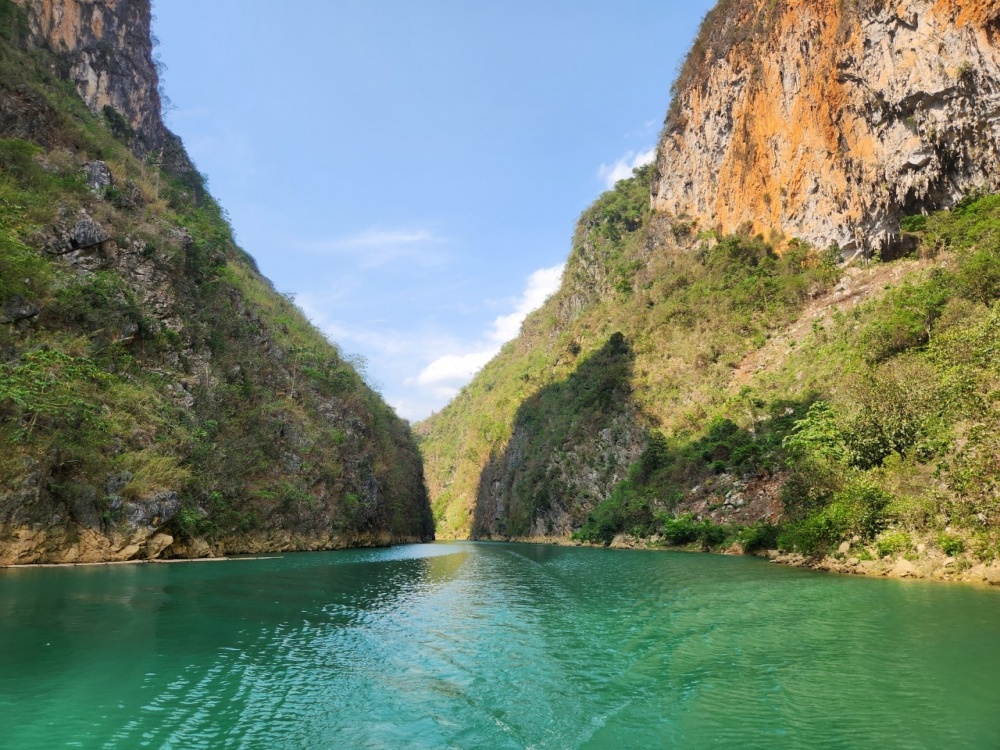 Lên Khâu Vai trải nghiệm hẻm Phong Lưu