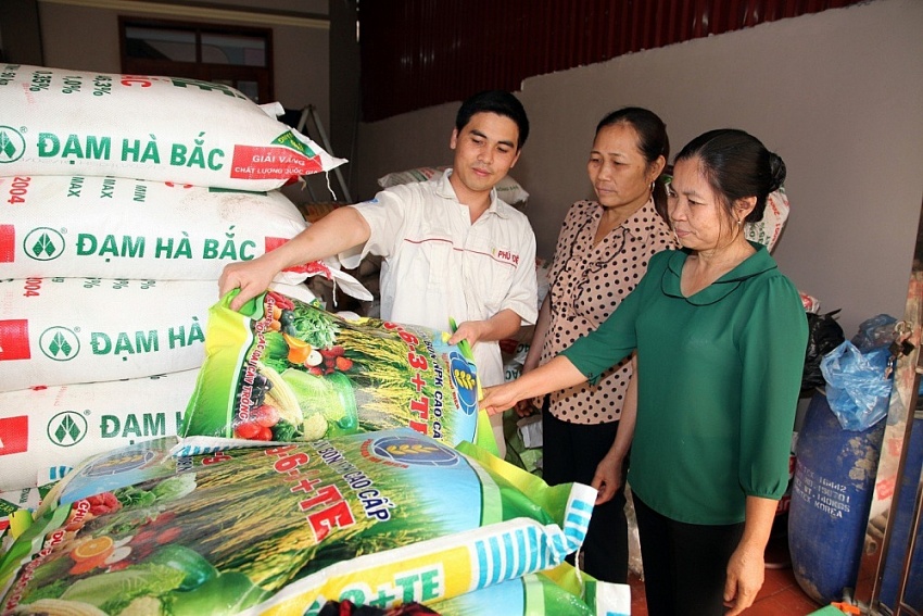 Giá phân bón hôm nay 14/7: Giao dịch kém sôi động