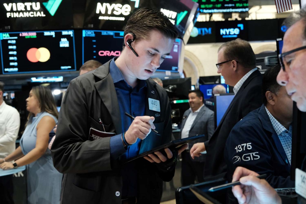 Thị trường chứng khoán thế giới ngày 14/7: Dow Jones ghi nhận tuần tốt nhất kể từ tháng 3