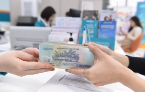 Tin tức kinh tế ngày 15/7: Lãi suất cho vay bình quân giảm khoảng 1%
