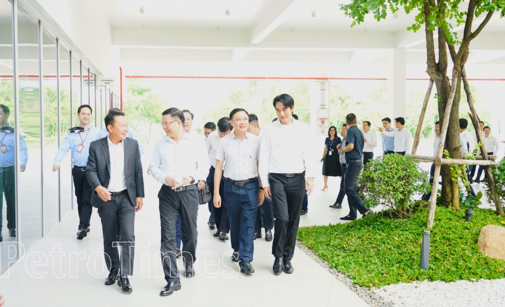 Lãnh đạo Petrovietnam thăm Tổ hợp hóa dầu Long Sơn và khảo sát khu vực dự kiến đầu tư dự án tại Long Sơn