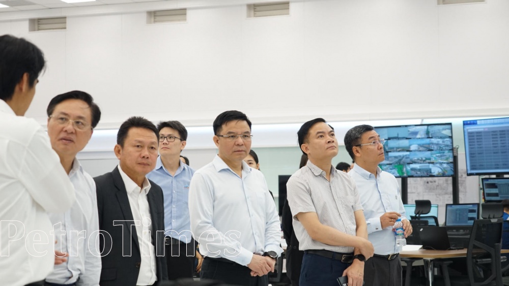 Lãnh đạo Petrovietnam thăm Tổ hợp Lọc hóa dầu Long Sơn và khảo sát khu vực dự kiến đầu tư dự án Lãnh đạo Petrovietnam thăm Tổ hợp hóa dầu Long Sơn và khảo sát khu vực dự kiến đầu tư dự án tại Long Sơn