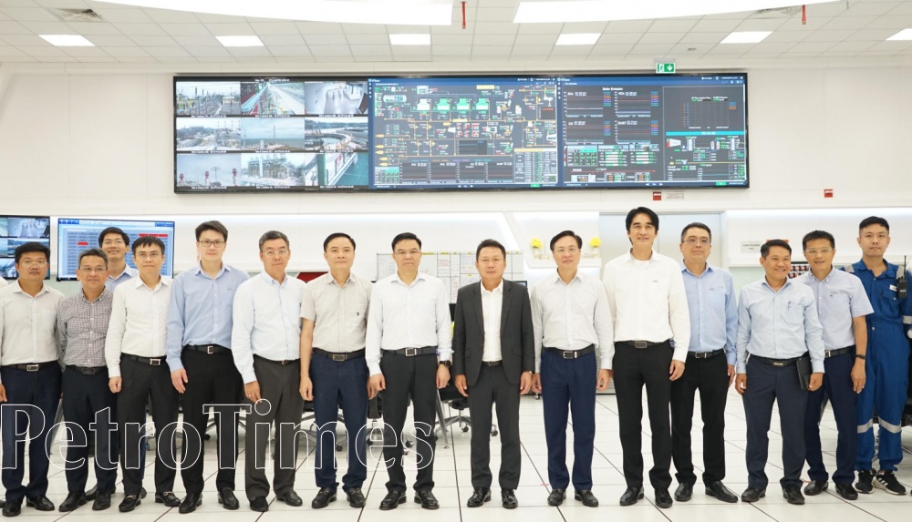 Lãnh đạo Petrovietnam thăm Tổ hợp hóa dầu Long Sơn và khảo sát khu vực dự kiến đầu tư dự án tại Long Sơn