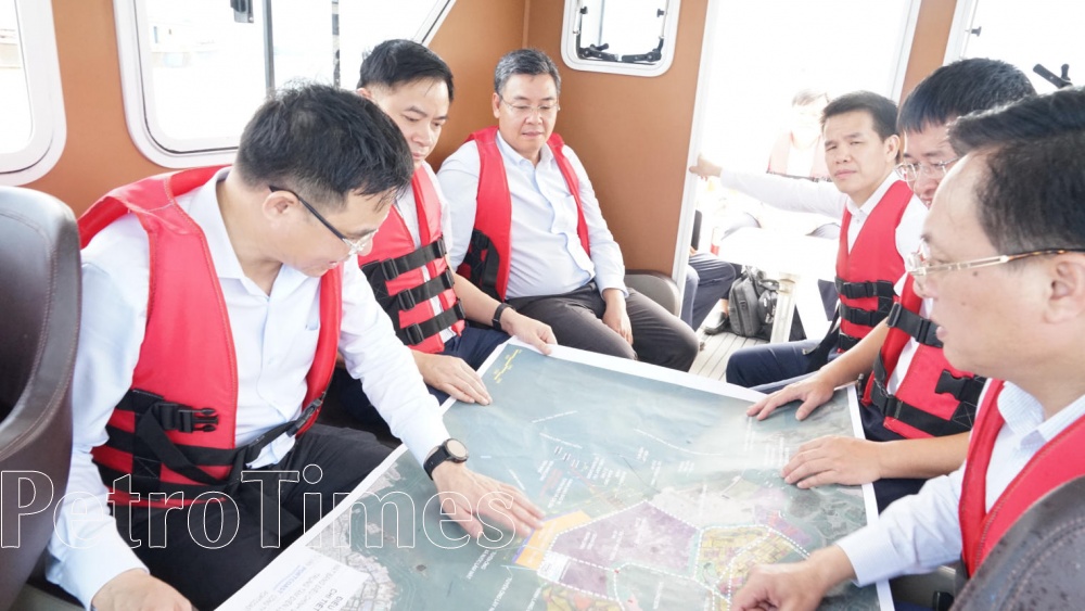 Lãnh đạo Petrovietnam thăm Tổ hợp hóa dầu Long Sơn và khảo sát khu vực dự kiến đầu tư dự án tại Long Sơn