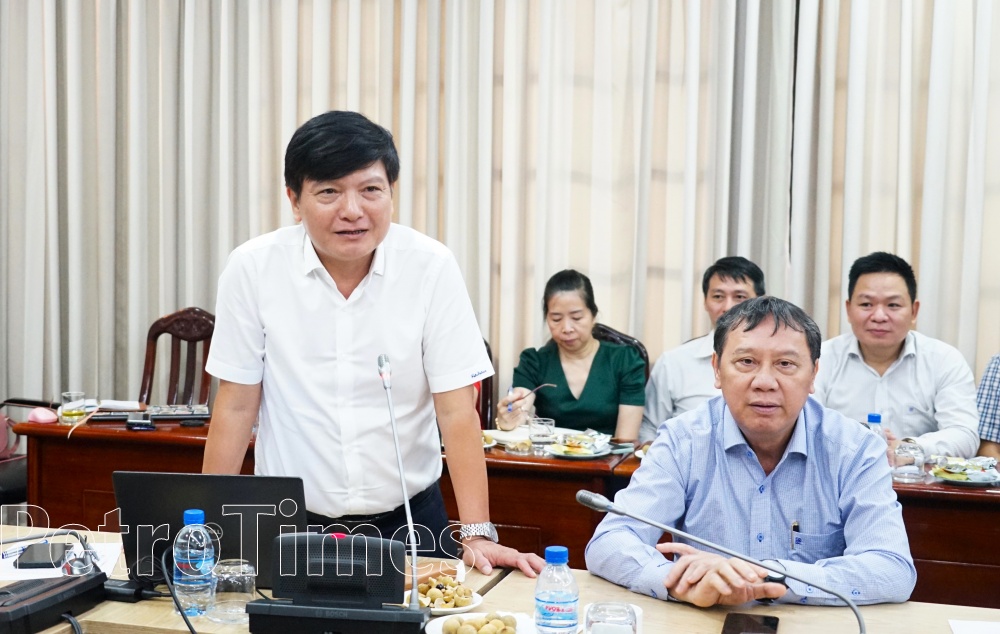 Lấy ý kiến góp ý văn kiện Đại hội VII CĐ DKVN: Thể hiện ý chí, nguyện vọng của người lao động dầu khí