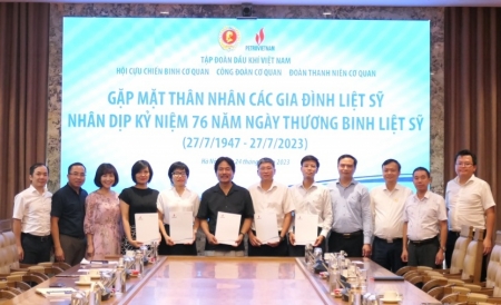 Gặp mặt, tri ân thân nhân gia đình liệt sĩ cán bộ Cơ quan Tập đoàn