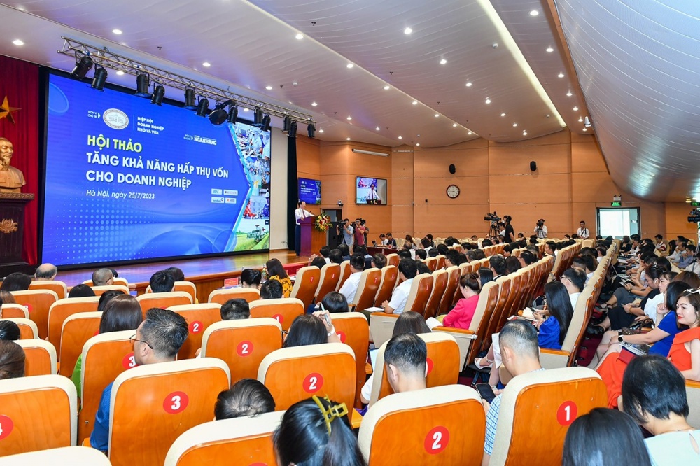 Tăng khả năng hấp thụ vốn cho doanh nghiệp: Giảm lãi suất chỉ là một 