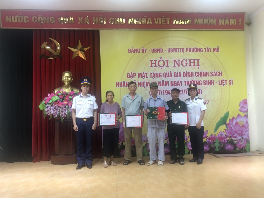 Phường Tây Mỗ tổ chức chuỗi các hoạt động tri ân kỉ niệm 76 năm ngày thương binh liệt sĩ