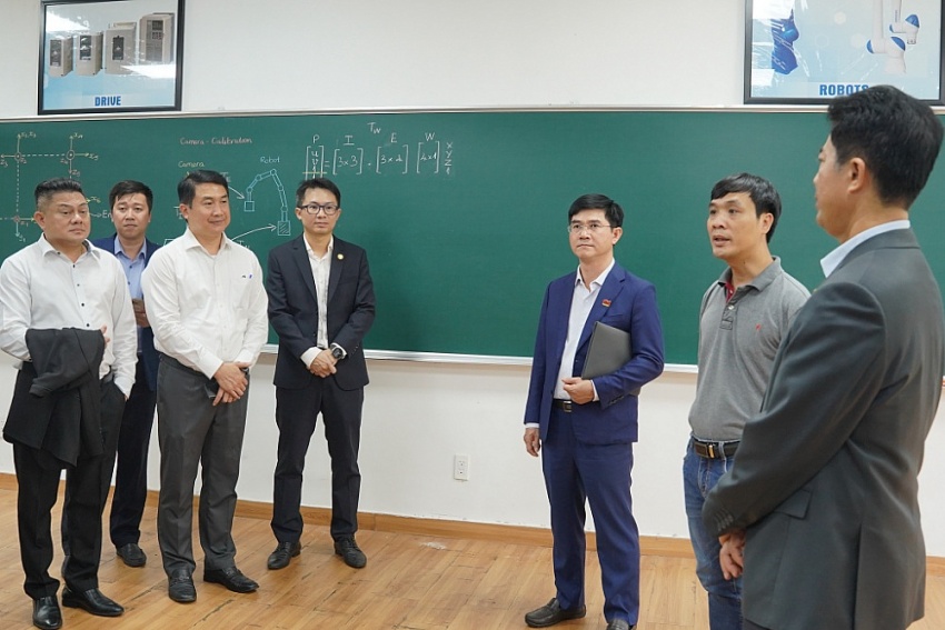 Vietsovpetro tăng cường mối quan hệ hợp tác với Trường Đại học Bách Khoa TP HCM
