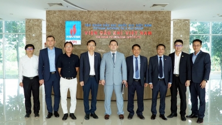 PVU và HCMUT trao đổi hợp tác với Công ty Zarubezhneft EP Vietnam