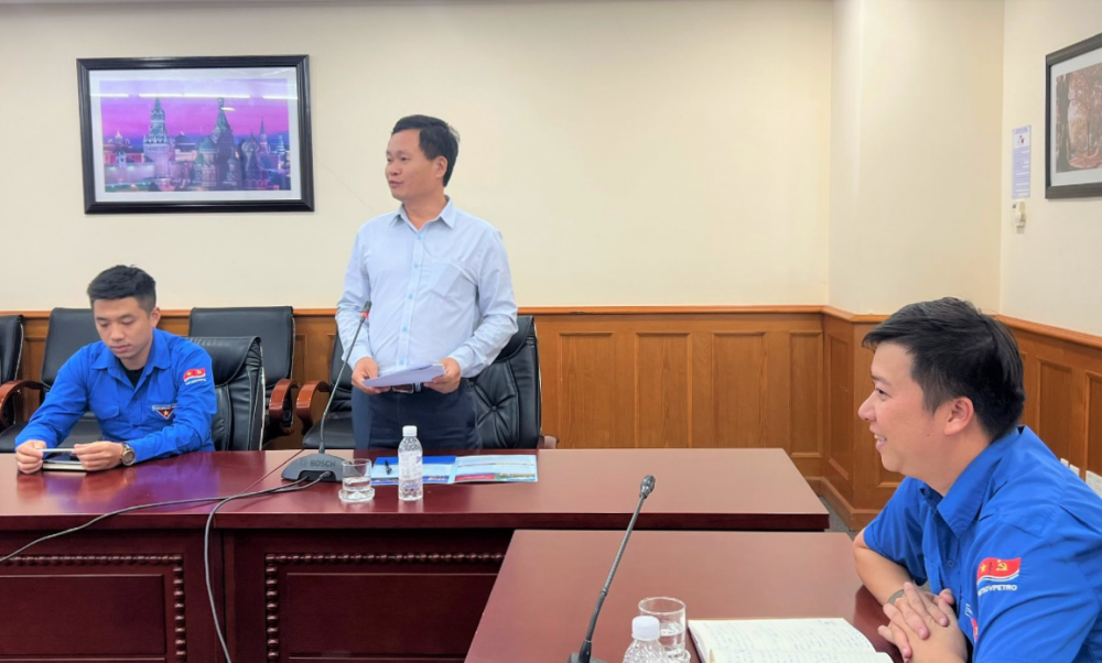 Nguyễn Đăng Khoa, Chánh Văn phòng Đảng ủy phát biểu chỉ đạo tại hội nghị