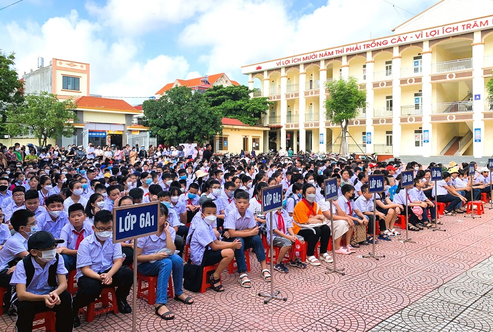 Học sinh tựu trường sớm nhất trước ngày khai giảng 1 tuần