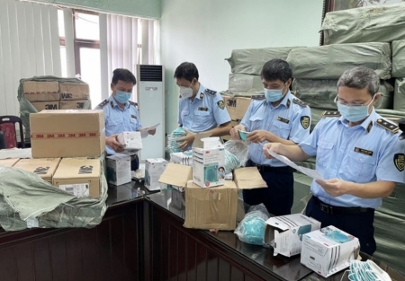Trong 7 tháng, Hải quan xử lý hơn 9.800 vụ vi phạm, nộp ngân sách 331 tỷ đồng