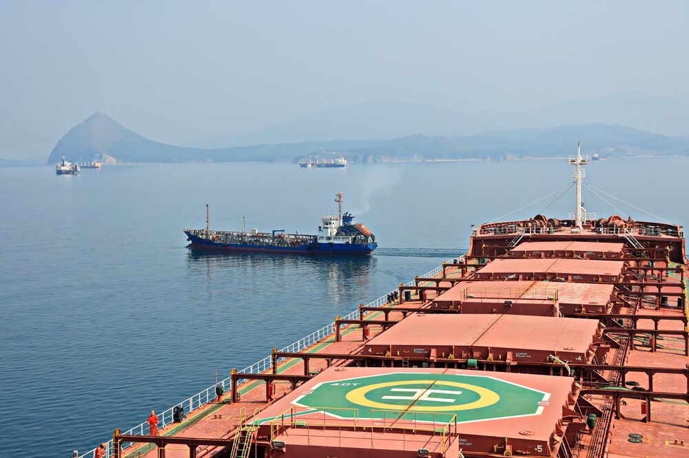 "Hạm đội bóng tối" của Nga vẫn tiếp cận với các dịch vụ bảo hiểm G7