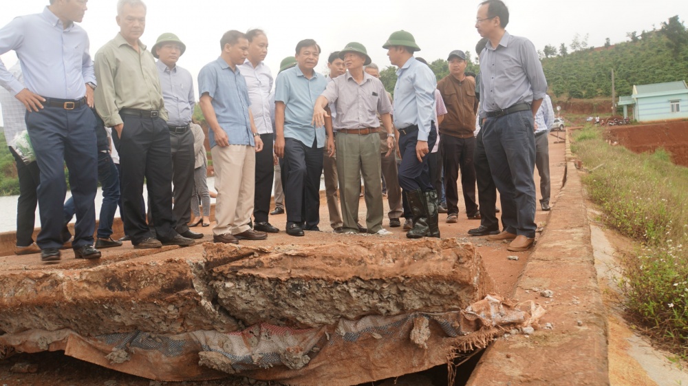 Đắk Nông: Hồ chứa nước dung tích 1,2 triệu m3 có nguy cơ vỡ đập