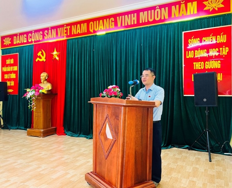 Công đoàn Vietsovpetro trao tặng nhà ăn và bếp nấu ăn trường học tại Nghệ An Công đoàn Vietsovpetro trao tặng nhà ăn và bếp nấu ăn trường học tại Nghệ An