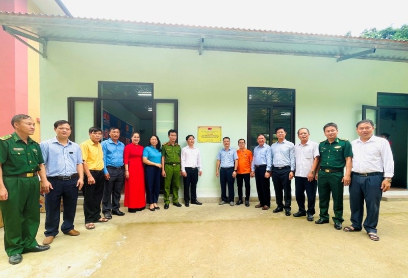 Công đoàn Vietsovpetro trao tặng nhà ăn và bếp nấu ăn trường học tại Nghệ An Công đoàn Vietsovpetro trao tặng nhà ăn và bếp nấu ăn trường học tại Nghệ An
