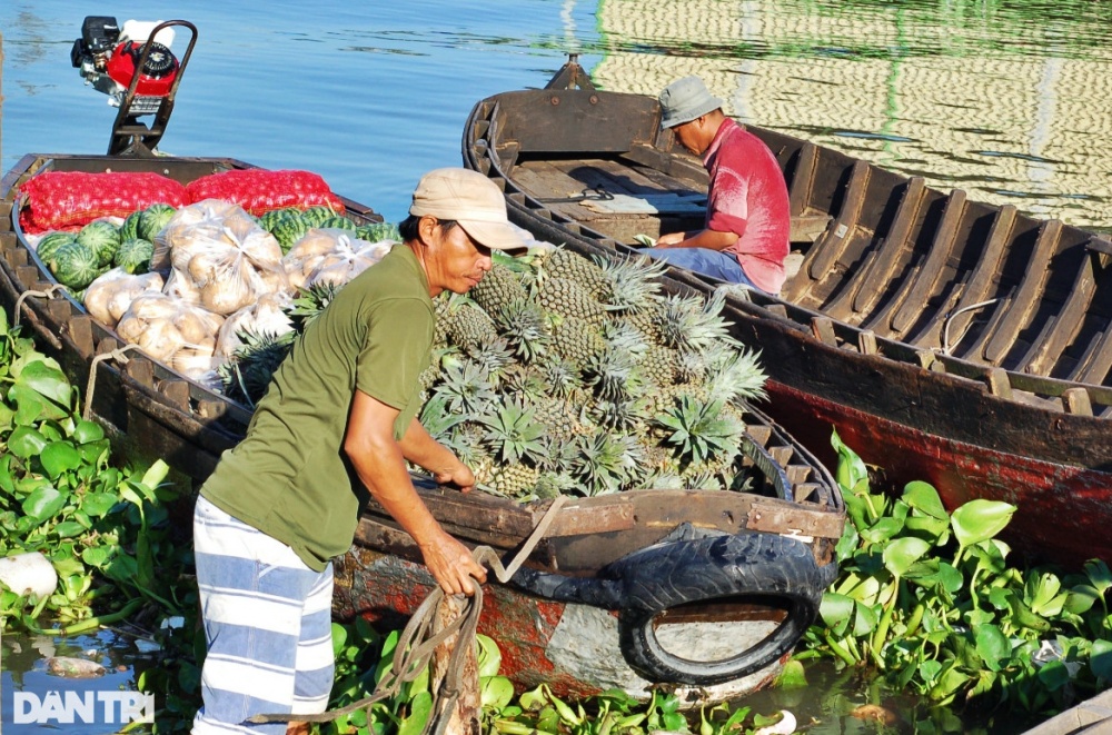 Hiến kế để chợ nổi không... chìm