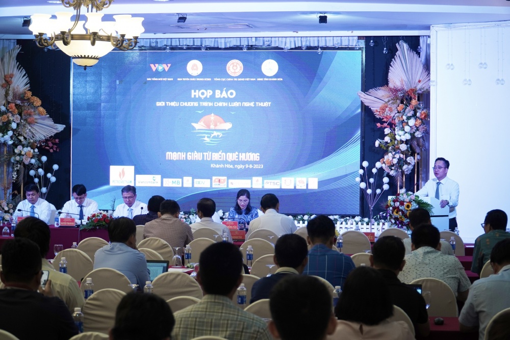 Petrovietnam và các đơn vị thành viên đồng hành cùng chương trình nghệ thuật “Mạnh giàu từ biển quê hương”