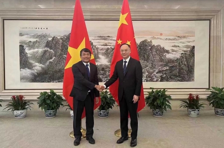 Thứ trưởng Thường trực Bộ Ngoại giao Nguyễn Minh Vũ thăm và làm việc tại Trung Quốc
