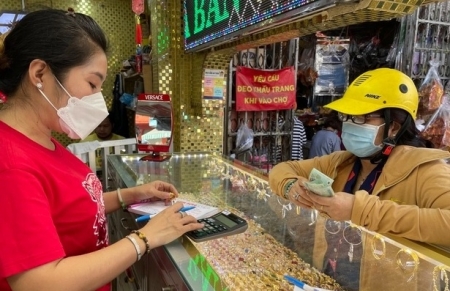 Giá vàng hôm nay (1/11): Tiếp tục giảm