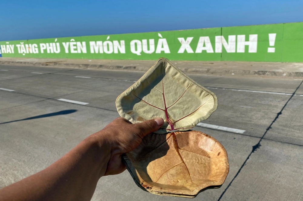 Lá tra xuất ngoại mang về tiền tỷ