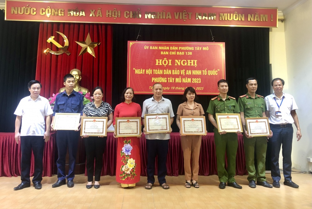 Phường Tây Mỗ (Hà Nội): Tổ chức Ngày hội Toàn dân bảo vệ an ninh Tổ quốc năm 2023 Phường Tây Mỗ (Hà Nội): Tổ chức Ngày hội Toàn dân bảo vệ an ninh Tổ quốc năm 2023