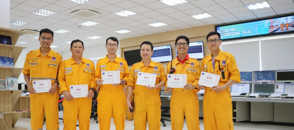 Các cá nhân và tập thể KCTV nhận được khen thưởng của Chương trình huấn luyện kỹ năng tự quan sát an toàn STOP