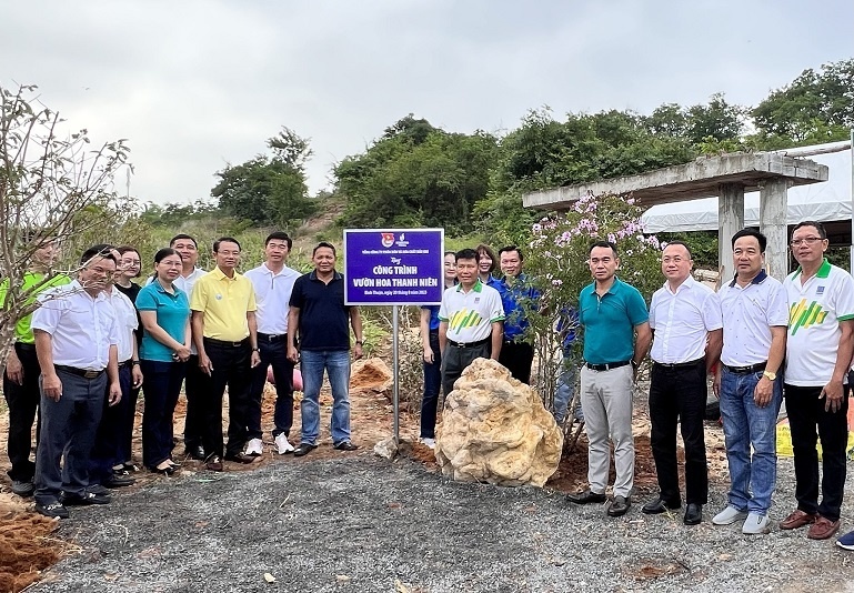 PVFCCo phát động chương trình trồng cây xanh tại TP Phan Thiết